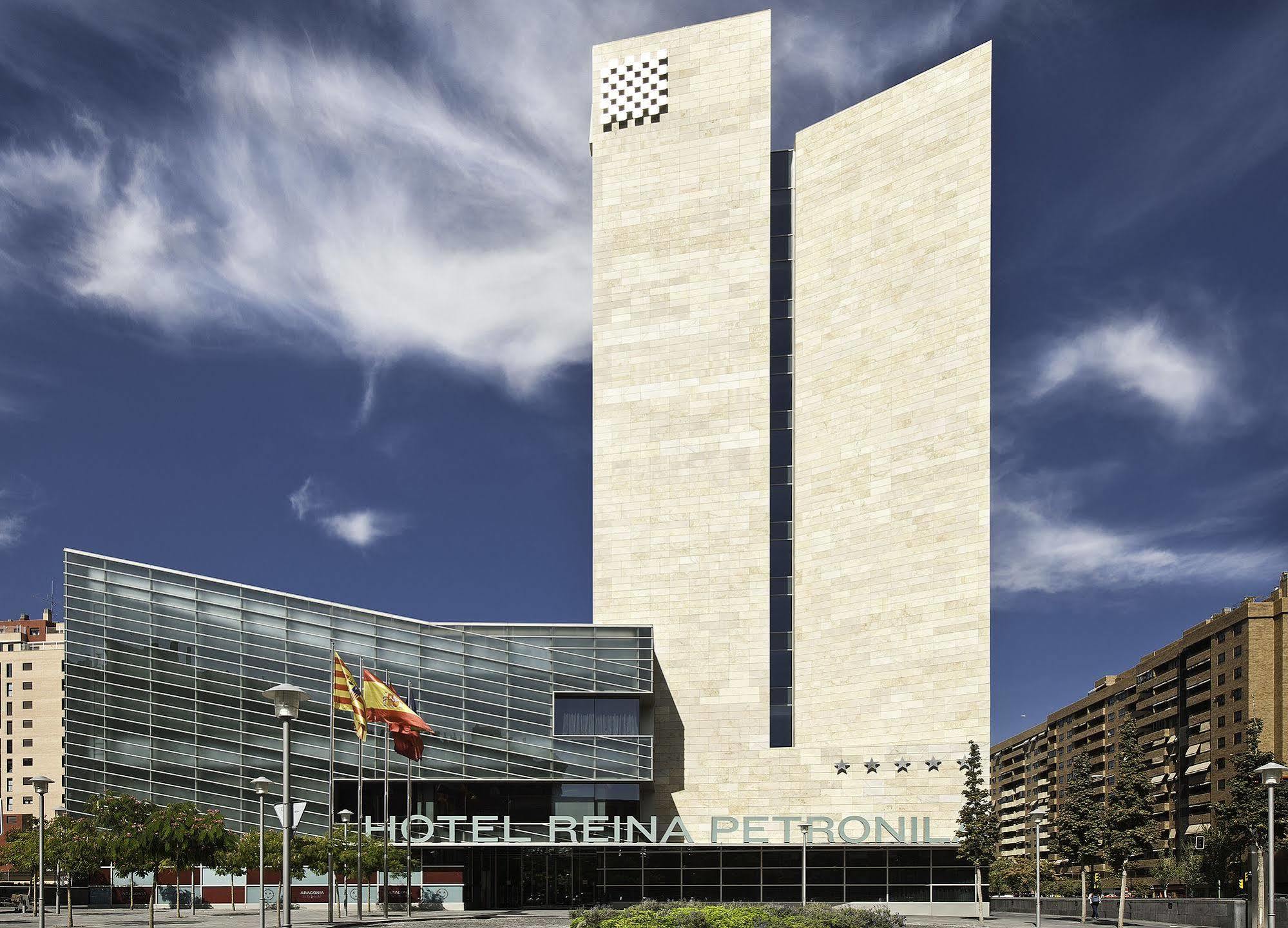 Hotel Reina Petronila Zaragoza Eksteriør billede